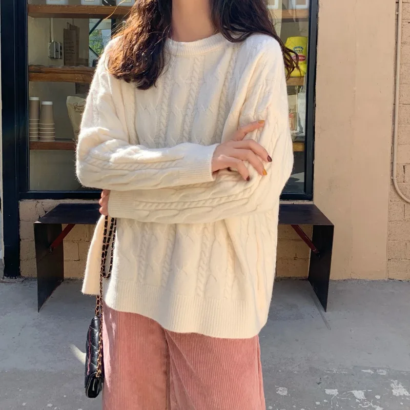 Autumn and winter 2020 new twist small pullover sweater women's loose wear lazy wind Joker sweater top
Autumn and winter 2020 new twist small pullover sweater women's loose wear lazy wind Joker sweater top