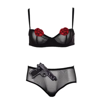 Temperament and interest clothing Sexy underwear with red lips and embroidered bra hollow-out briefs 
Temperament and interest clothing Sexy underwear with red lips and embroidered bra hollow-out briefs