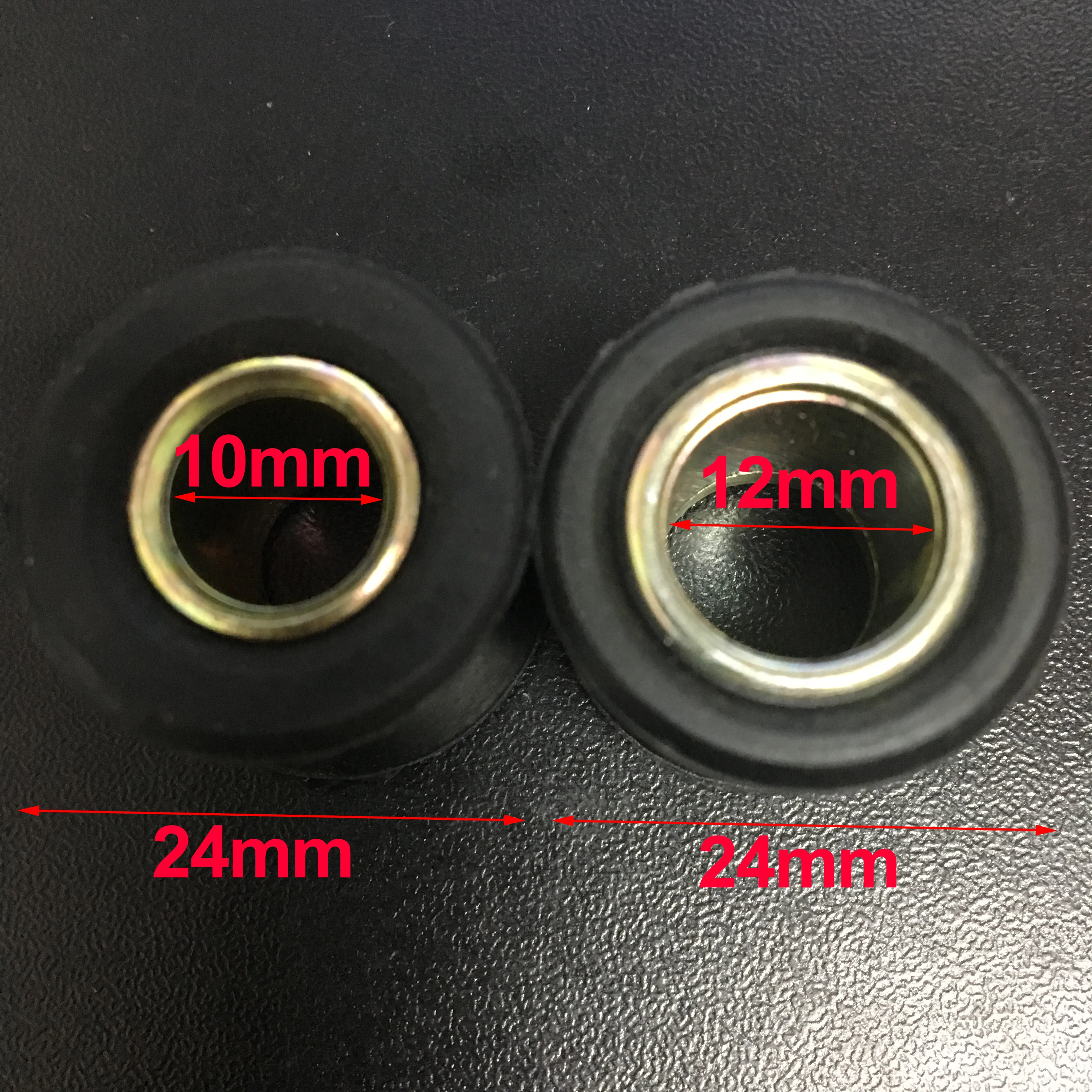 2Pcs 10mm/12mm Rear Shock Absorber Rubber Sleeve Cushion Rubber Ring Motorcycle Electric Scooter Rear Shock Absorber Bushing
2Pcs 10mm/12mm Rear Shock Absorber Rubber Sleeve Cushion Rubber Ring Motorcycle Electric Scooter Rear Shock Absorber Bushing