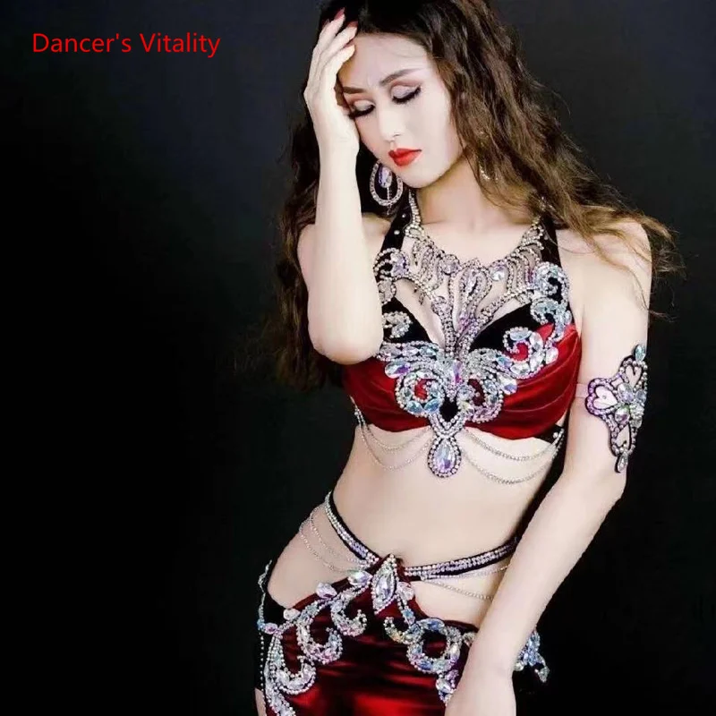 Женский костюм для танца живота, профессиональная одежда для выступлений и выступлений 
Женский костюм для танца живота, профессиональная одежда для выступлений и выступлений