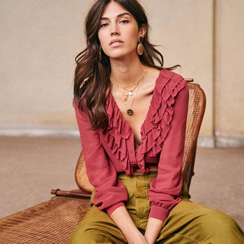 100% Silk Blouse Women Lightweight Fabric Solid Ruffles Deep V Neck Long Sleeves Formal Tops Elegant Style New Fashion 
100% Silk Blouse Women Lightweight Fabric Solid Ruffles Deep V Neck Long Sleeves Formal Tops Elegant Style New Fashion