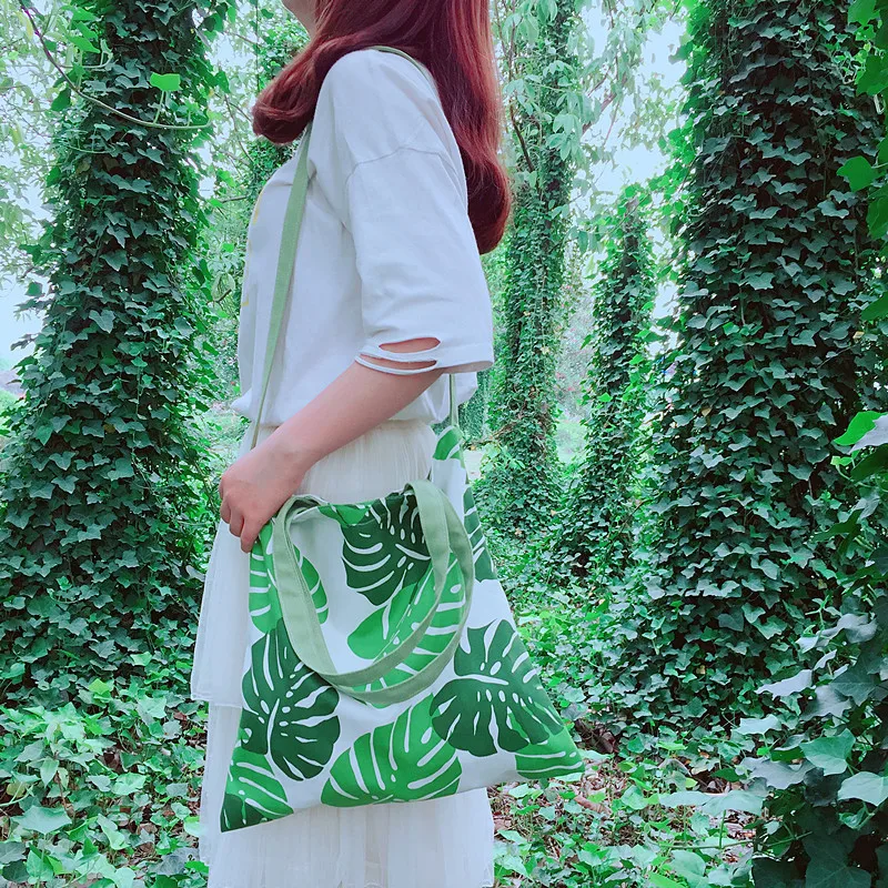 Green Leaf Monstera Printed Canvas Messenger Bag Shoulder Bag/ Hand Bag Student Literature And Art Fresh INS Wind Spring New Pro
Green Leaf Monstera Printed Canvas Messenger Bag Shoulder Bag/ Hand Bag Student Literature And Art Fresh INS Wind Spring New Pro