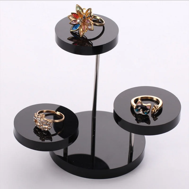 Elegant Eransparent Rotating Three-layer Round Thickening Jewelry Stand Ring Display Stand
Elegant Eransparent Rotating Three-layer Round Thickening Jewelry Stand Ring Display Stand