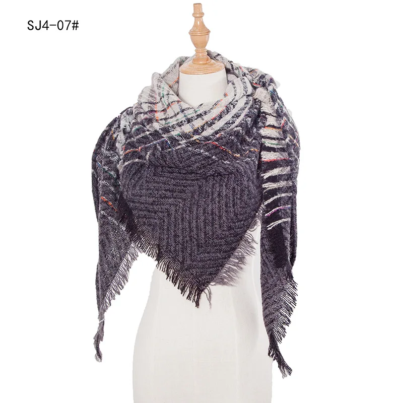 2020 Plaid Color Simple Women's Scarfs Triangular Warm Autumn Shawls Wraps Scarf for Women Cashmere
2020 Plaid Color Simple Women's Scarfs Triangular Warm Autumn Shawls Wraps Scarf for Women Cashmere