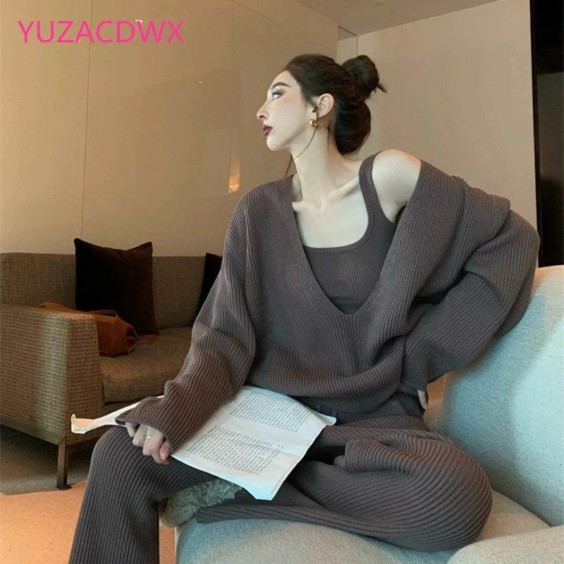 WIGADFHK Korean Fashion Sweater Set Long Sleeve V-neck Sweater + Camisole + Casual Wide Leg Pants Knit 3 / Three Piece Set
WIGADFHK Korean Fashion Sweater Set Long Sleeve V-neck Sweater + Camisole + Casual Wide Leg Pants Knit 3 / Three Piece Set