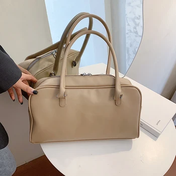 Simple Solid Color Baguette Bag PU Leather Shoulder Bags for Women 2020 Brand Designer High Quality Handbags Trending Female Bag
Simple Solid Color Baguette Bag PU Leather Shoulder Bags for Women 2020 Brand Designer High Quality Handbags Trending Female Bag
