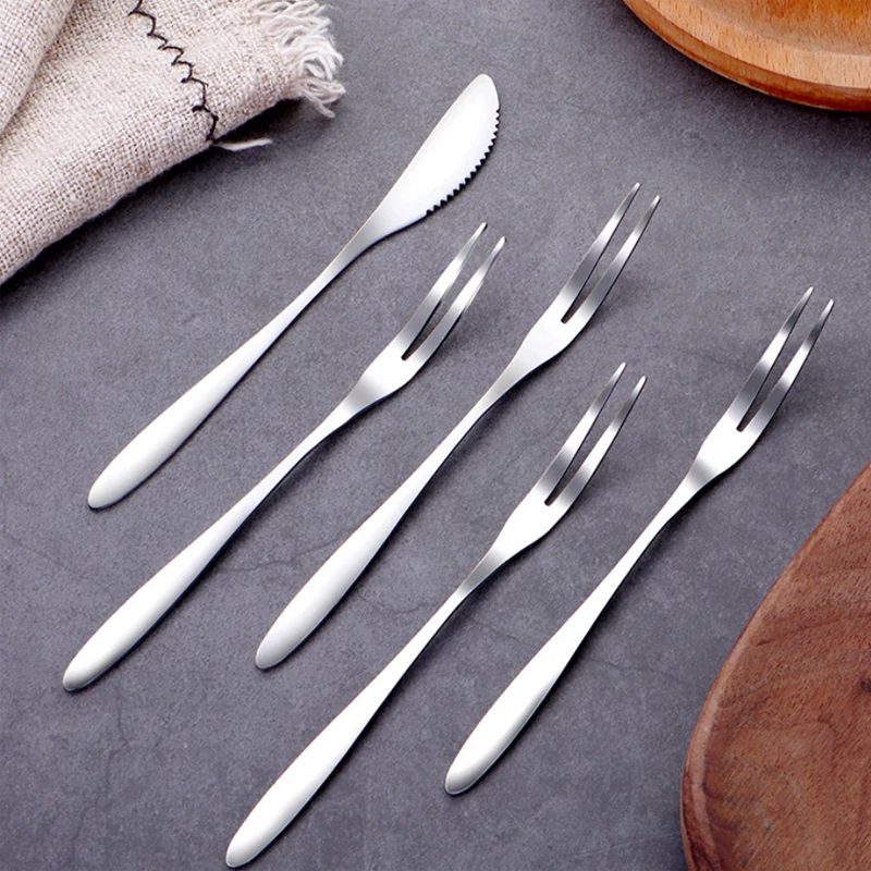 Stainless steel fruit fork home creative fruit sign moon cake knife and fork cake fork two tine fork cake sign set
Stainless steel fruit fork home creative fruit sign moon cake knife and fork cake fork two tine fork cake sign set