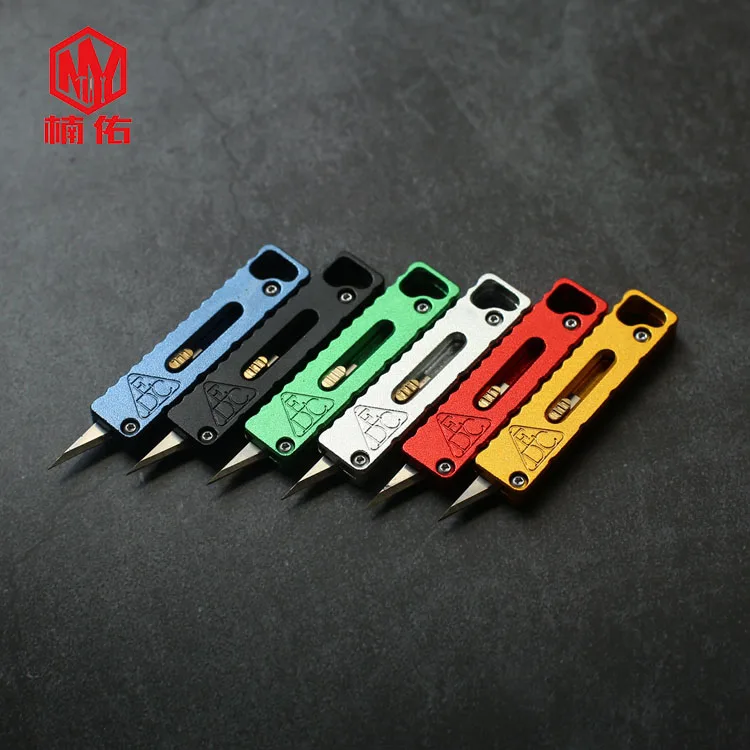 1PC EDC Keychain Knife Pendant Aluminum Mini Key Knife Titanium Small Utility Unboxing Knife Brass Carbon Fiber Paper Cutter
1PC EDC Keychain Knife Pendant Aluminum Mini Key Knife Titanium Small Utility Unboxing Knife Brass Carbon Fiber Paper Cutter