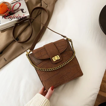 Stone Grain PU Leather Simple Design Chain Small Bucket Bag 2021 Trend Ladies Messenger Bag Women Shoulder Bag Fashion Bucket
Stone Grain PU Leather Simple Design Chain Small Bucket Bag 2021 Trend Ladies Messenger Bag Women Shoulder Bag Fashion Bucket
