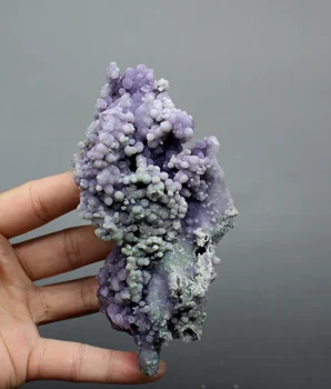 184g Natural Grape agate clusters mineral specimen stones and crystals healing crystals quartz free shipping 
184g Natural Grape agate clusters mineral specimen stones and crystals healing crystals quartz free shipping