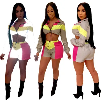 2020 New Color Patchwork Reflective Two Piece Set Women Night Version Tracksuit Zipper Long Sleeve Short Jacket Shorts Clubwear
2020 New Color Patchwork Reflective Two Piece Set Women Night Version Tracksuit Zipper Long Sleeve Short Jacket Shorts Clubwear