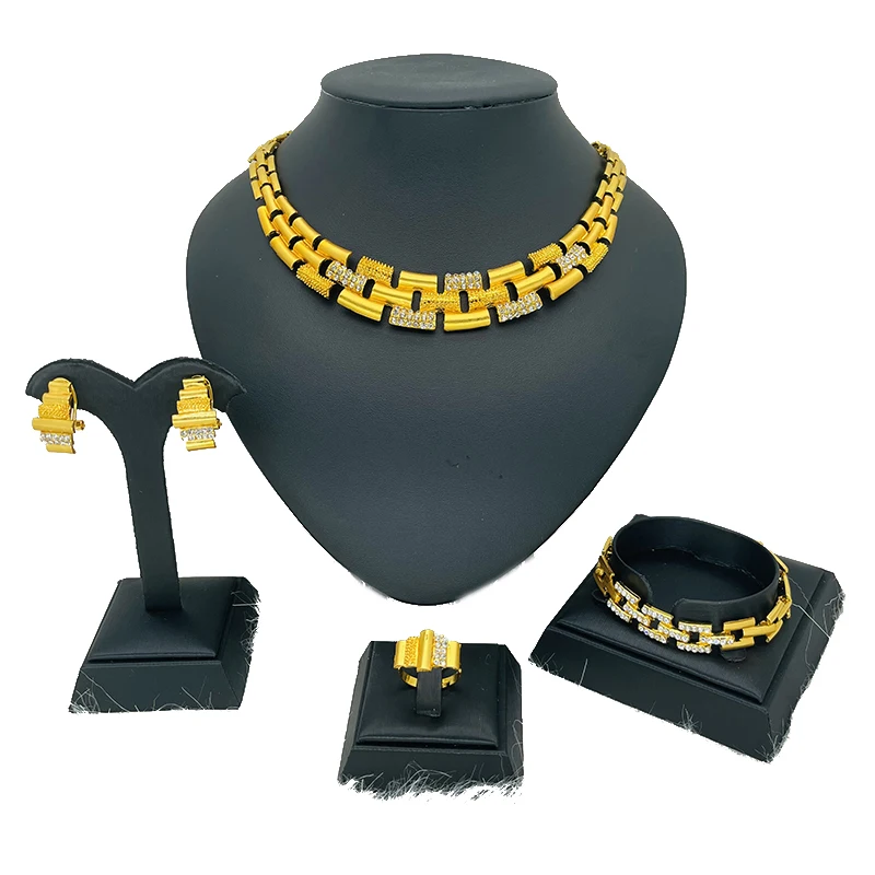 Dubai Jewelry For sets women girl gold color Nigeria African Bracelet ring earring necklace India Jewelry gifts
Dubai Jewelry For sets women girl gold color Nigeria African Bracelet ring earring necklace India Jewelry gifts