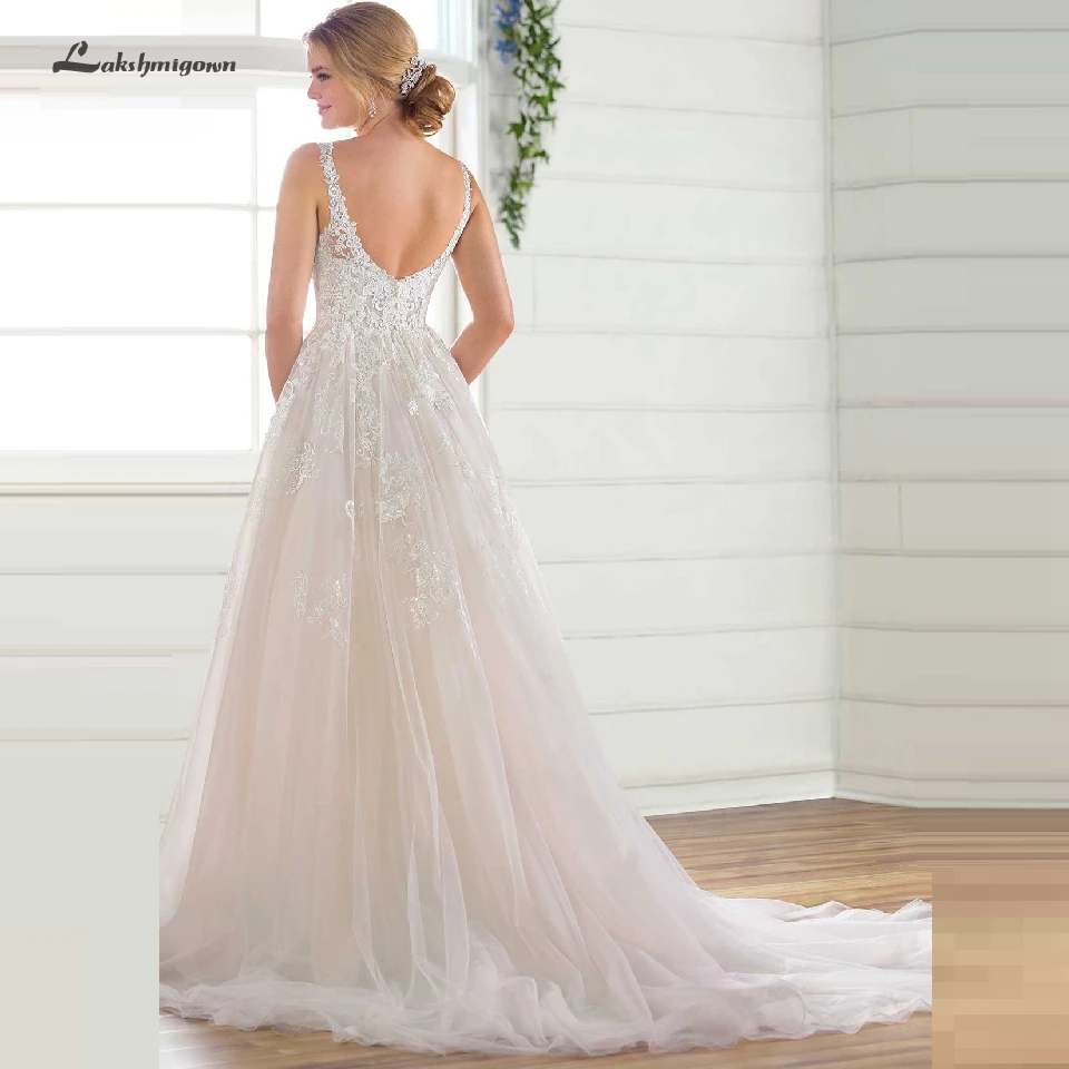 Lakshmigown Blush Pink Wedding Dress Boho 2019 Robe de Mariee Sheer Illusion Sexy Bridal Dresses Deep V Neck Lace Appliques
Lakshmigown Blush Pink Wedding Dress Boho 2019 Robe de Mariee Sheer Illusion Sexy Bridal Dresses Deep V Neck Lace Appliques