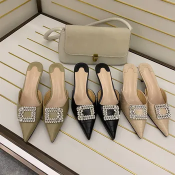 Women Designers Mules Pointed Toe Slippers Crystal Luxury Black Soft Leather Party Ladies Shoes Woman Sexy Thin Heel Slides 
Women Designers Mules Pointed Toe Slippers Crystal Luxury Black Soft Leather Party Ladies Shoes Woman Sexy Thin Heel Slides