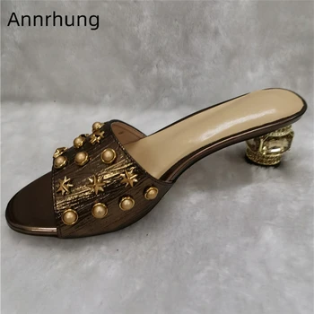 Metal Ball Star Decor One-strap Slippers Women Luxury Jeweled Diamond Heel Genuine Leather Open Toe Summer Shoes Woman
Metal Ball Star Decor One-strap Slippers Women Luxury Jeweled Diamond Heel Genuine Leather Open Toe Summer Shoes Woman