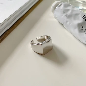 SUNIANGON Square Ring Polished 925 Sterling Silver White Gold Ring Adjustable Open Wide Rins For Women 925 Fashion Jewelry
SUNIANGON Square Ring Polished 925 Sterling Silver White Gold Ring Adjustable Open Wide Rins For Women 925 Fashion Jewelry