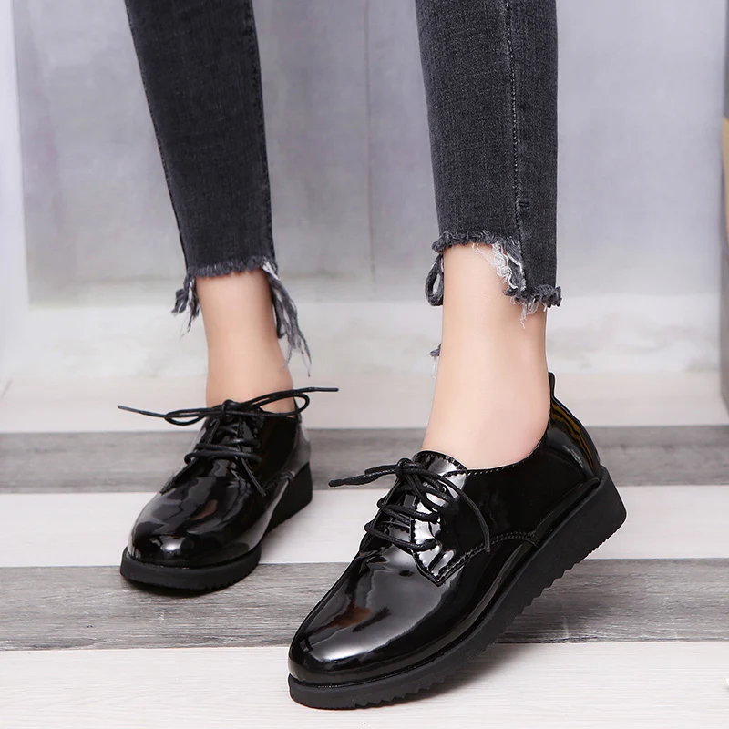 

New Nice Casual Shoes Autumn Leather Oxfords Women Shoes British Style Oxford Shoes Women Low Heels Lace Up Retro Brogues