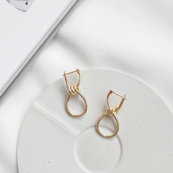 Unique Twisted Drop Earring 925 Sterling Silver Gold Geometric Line Earring Elegant Women Earring Korean Wedding Silver Jewelry 
Unique Twisted Drop Earring 925 Sterling Silver Gold Geometric Line Earring Elegant Women Earring Korean Wedding Silver Jewelry