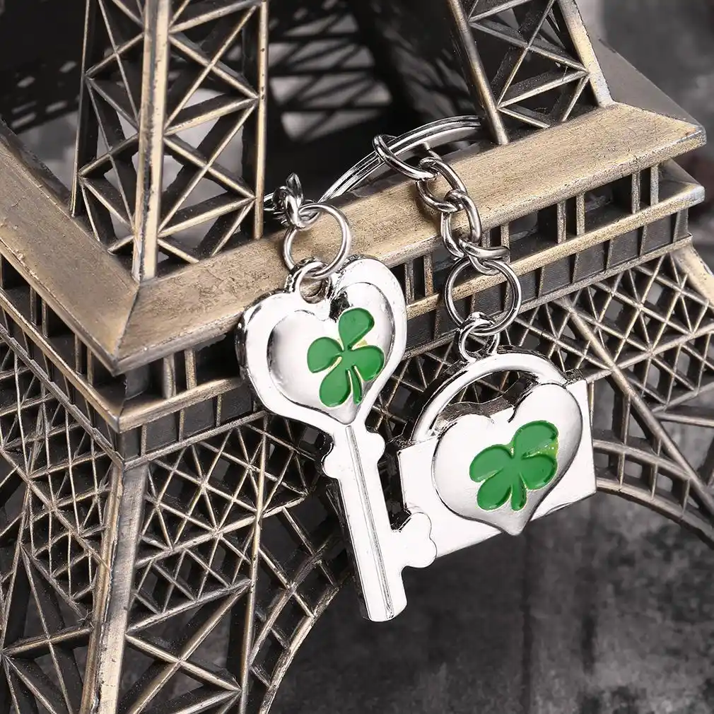 four-leaf plant shape clovers metal keyring bag hanging keychain