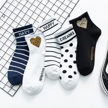 Socks Women's Autumn and Winter New Products Black and White Cartoon Heart Lettered Women's Crew Socks Socks Pure Cotton Sweat A
Socks Women's Autumn and Winter New Products Black and White Cartoon Heart Lettered Women's Crew Socks Socks Pure Cotton Sweat A