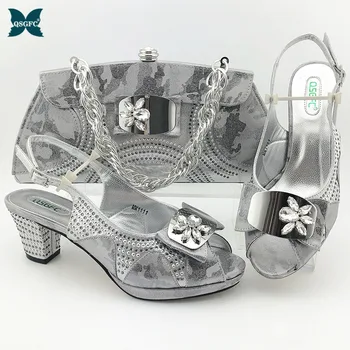 2020 Special Italian design Style Shoes and Bag to Matching in Heels African Shoes and Bag Set for Royal Wedding with Crystal
2020 Special Italian design Style Shoes and Bag to Matching in Heels African Shoes and Bag Set for Royal Wedding with Crystal