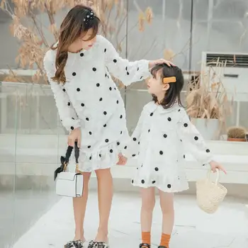 Dot Mom Girls Dress Mother Daughter Dresses Mommy Girl Match Twin Party Dress 2020 Family Look Outfits Women Dress Kids Dresses 
Dot Mom Girls Dress Mother Daughter Dresses Mommy Girl Match Twin Party Dress 2020 Family Look Outfits Women Dress Kids Dresses