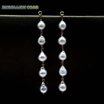 handmade feminine 65mm small baroque party style hook earring flameball teardrop shape white freshwater pearls golden wire color 
handmade feminine 65mm small baroque party style hook earring flameball teardrop shape white freshwater pearls golden wire color