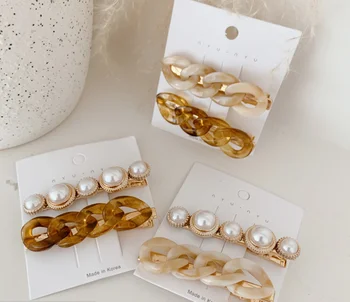 2019 Fashion ins wind chain pearl hairpin combination Wild hair card side clip net red bangs clip female Korean hair accessories
2019 Fashion ins wind chain pearl hairpin combination Wild hair card side clip net red bangs clip female Korean hair accessories