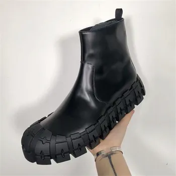 Gear Design Women Ankle Boots Thick Bottom Platform Boot Autumn Flat Botas Mujer Black Rubber Boots Short Booties
Gear Design Women Ankle Boots Thick Bottom Platform Boot Autumn Flat Botas Mujer Black Rubber Boots Short Booties