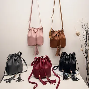 Small Bag For Women Leather Solid Shoulder Bag Fashion String Tassel Bucket Bags Female Ladies Phone Pocket Sac a Main Femme
Small Bag For Women Leather Solid Shoulder Bag Fashion String Tassel Bucket Bags Female Ladies Phone Pocket Sac a Main Femme