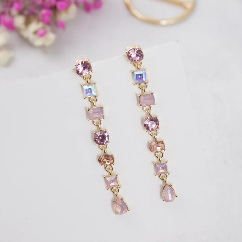 2019 new multicolor crystal Water Drop style long tassels Drop earrings Fashion temperament joker long Women earrings
2019 new multicolor crystal Water Drop style long tassels Drop earrings Fashion temperament joker long Women earrings