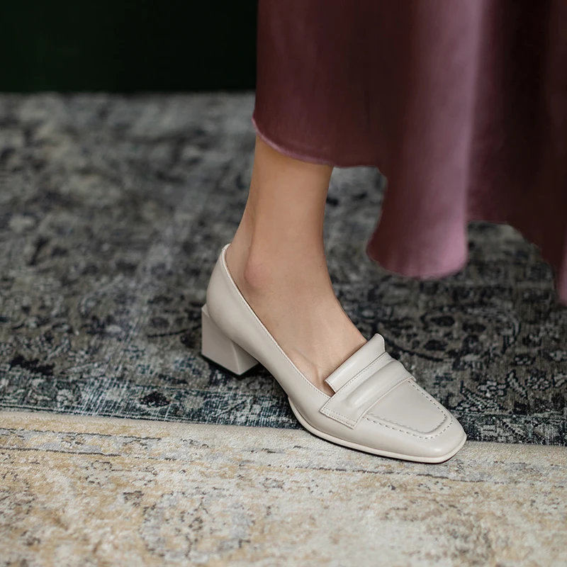 SKLFGXZY Spring Women Pumps Office Lady Genuine Leather Metal Decoration Square Toe Black Beige Mid Thick Heeled Shoes
SKLFGXZY Spring Women Pumps Office Lady Genuine Leather Metal Decoration Square Toe Black Beige Mid Thick Heeled Shoes