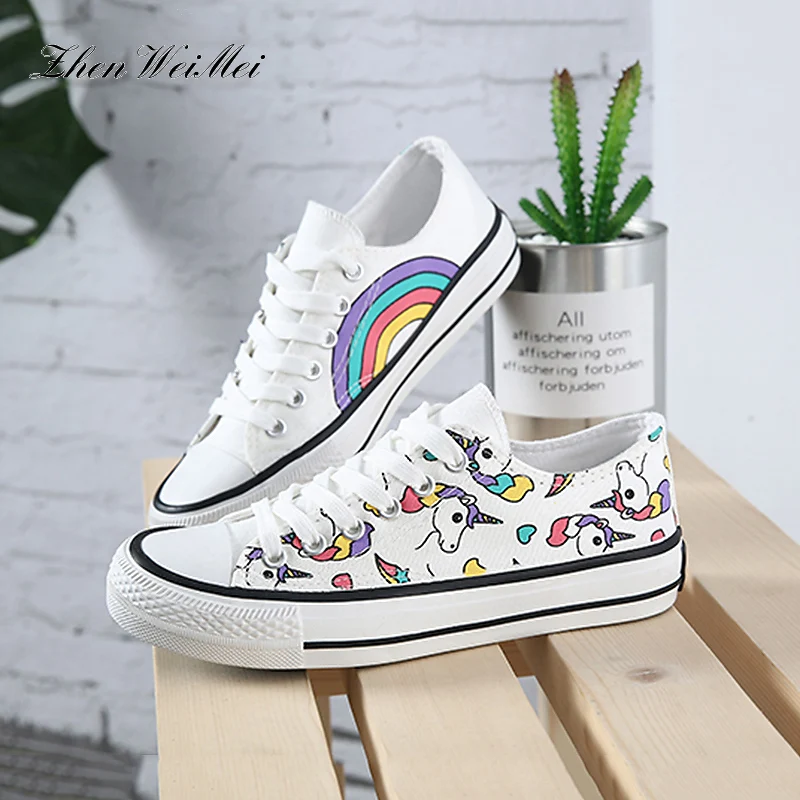 Women Shoes Hand Rainbow Spring Shallow Ladies Lace-up non-slip wear-resistant White Sneakers Fashion New Unicorn Canvas
Women Shoes Hand Rainbow Spring Shallow Ladies Lace-up non-slip wear-resistant White Sneakers Fashion New Unicorn Canvas