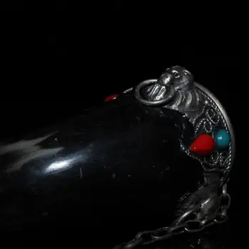 China old Tibetan Bead Tibetan silver inlaid horn snuff bottle
China old Tibetan Bead Tibetan silver inlaid horn snuff bottle