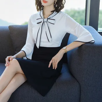 The new 2018 autumn wear bowknot dress of black and white women cultivate morality knitting a word a undertakes 
The new 2018 autumn wear bowknot dress of black and white women cultivate morality knitting a word a undertakes