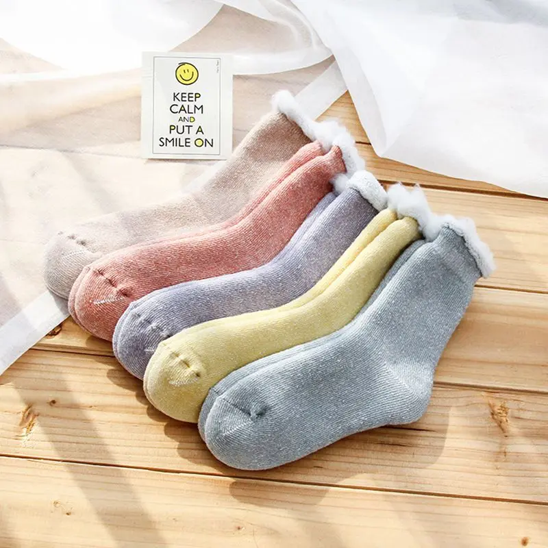 Solid Color Floor Socks Autumn and Winter New Japanese Embroidery all Cotton Breathable Anti Friction Middle Tube Women's Socks
Solid Color Floor Socks Autumn and Winter New Japanese Embroidery all Cotton Breathable Anti Friction Middle Tube Women's Socks