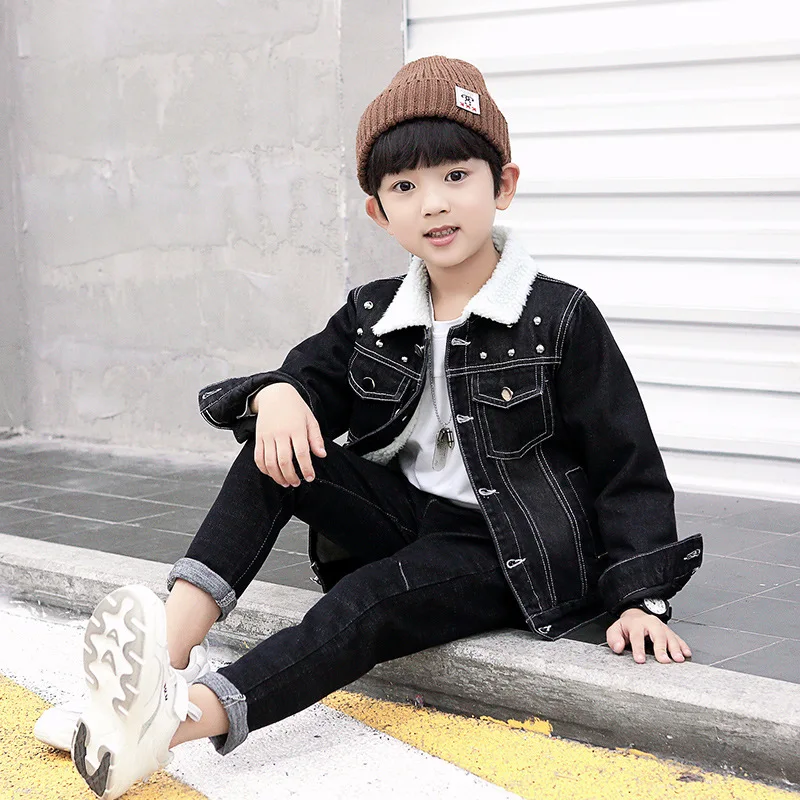 2019 boys winter jacket plus velvet thick lamb's wool denim jeans big virgin 
2019 boys winter jacket plus velvet thick lamb's wool denim jeans big virgin