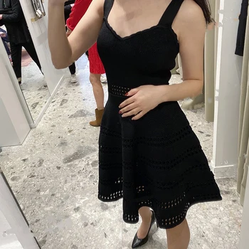 2020 Early Spring Women Knitted Dress Backless Ladies Sleeveless Hollow Out Ruffle Female Pleated Short Dresses
2020 Early Spring Women Knitted Dress Backless Ladies Sleeveless Hollow Out Ruffle Female Pleated Short Dresses