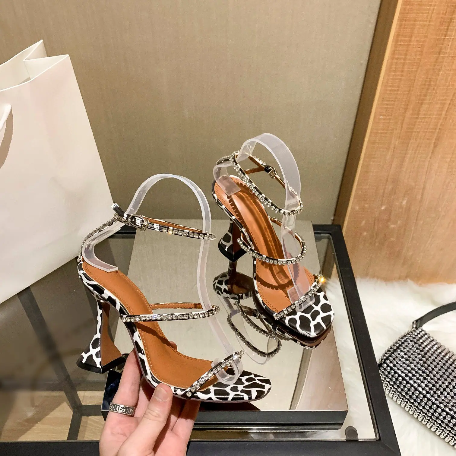 

Casual Designer Lady Fashion Women Shoes Crystal Strass Strappy Peep Toe Stiletto High Heels Sandals sandalias Zapatos Mujer