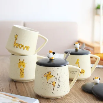 

Cute Giraffe Ceramic Cup 3D Animal Mug with Lid Spoon 480ml Large Capacity Creative Breakfast Milk Mugs Household Water Tea Cups