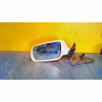 WHITE LEFT REARVIEW MIRROR AUDI A4 AVANT (B5) 
WHITE LEFT REARVIEW MIRROR AUDI A4 AVANT (B5)