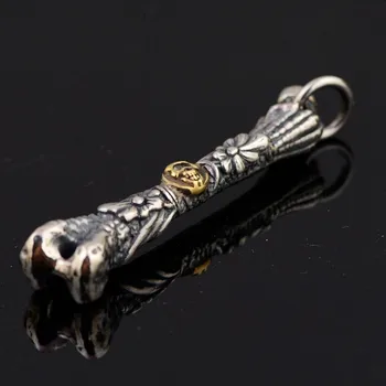 New S925 pure Silver Jewelry Vintage Thai Silver Craft Necklace Pendant for man Fashion Bone Shape solid 925 Silver Men Pendant
New S925 pure Silver Jewelry Vintage Thai Silver Craft Necklace Pendant for man Fashion Bone Shape solid 925 Silver Men Pendant