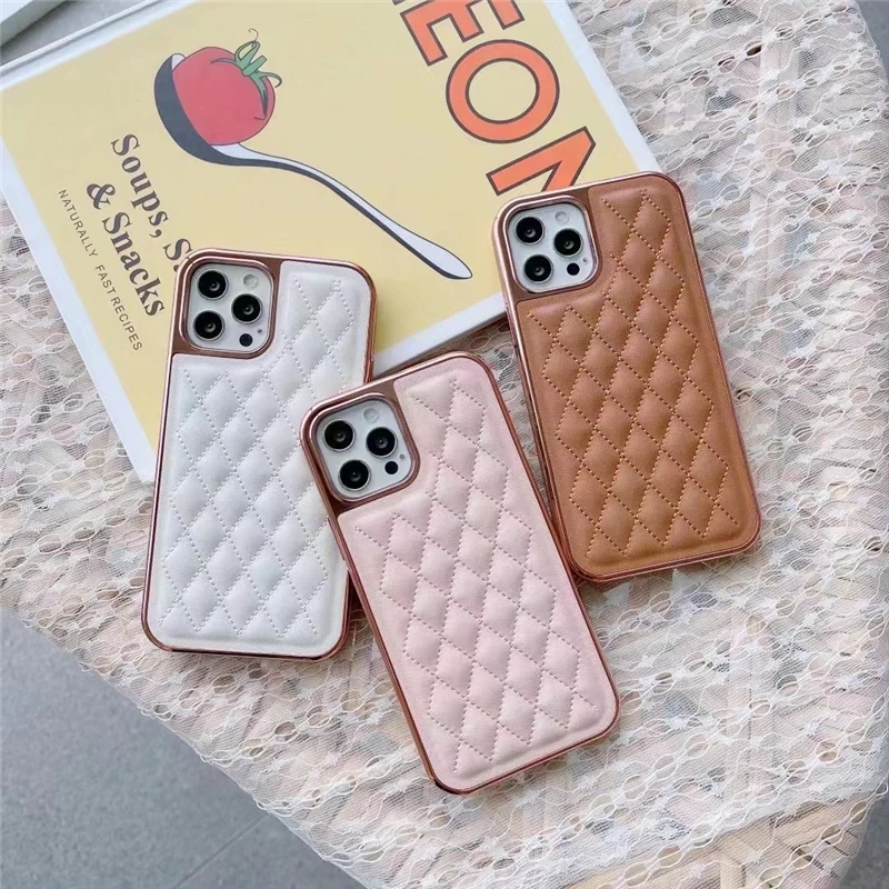 Luxury Fashion Grid Lambskin Leather Case Cover For Iphone 13 12 11 Pro XS Max XR X 8 7 Plus SE Electroplate Soft Back Cover
Luxury Fashion Grid Lambskin Leather Case Cover For Iphone 13 12 11 Pro XS Max XR X 8 7 Plus SE Electroplate Soft Back Cover