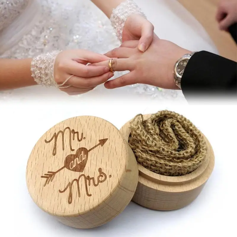 Vintage Wooden Round Ring Box Lettering Wedding Ring Holder with Linen Cloth Durable Jewelry Storage Accessories
Vintage Wooden Round Ring Box Lettering Wedding Ring Holder with Linen Cloth Durable Jewelry Storage Accessories