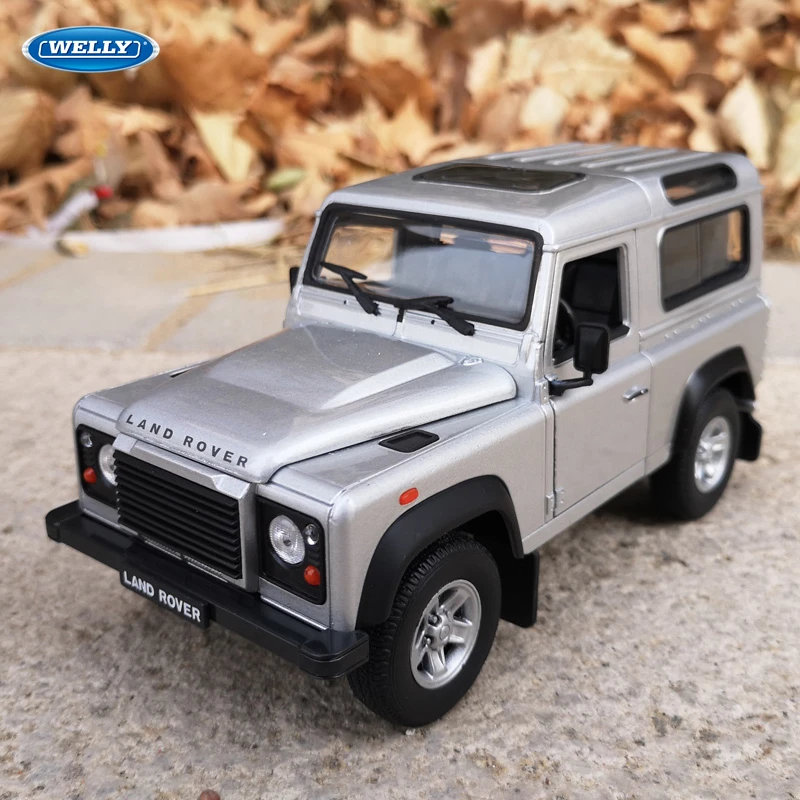 Модель спортивного автомобиля WELLY 1:24 Land Rover Defender серебристая модель из сплава