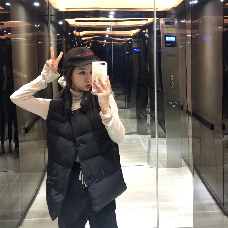 2020 Women Winter Sleeveless Vests 3 Colors Autumn Covered Button Casual Warm Outwear Coat Black White Female WaistCoat