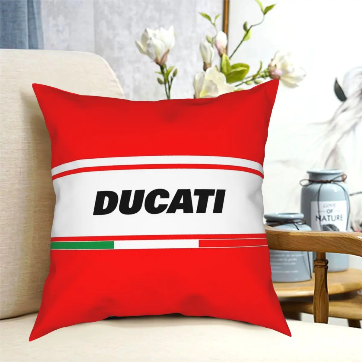 DUCATI, Италия, квадратная подушка, чехол, полиэстеровый, с принтом, на молнии, декоративная подушка, чехол для дивана, наволочка для подушки, 18 дюймов
DUCATI, Италия, квадратная подушка, чехол, полиэстеровый, с принтом, на молнии, декоративная подушка, чехол для дивана, наволочка для подушки, 18 дюймов