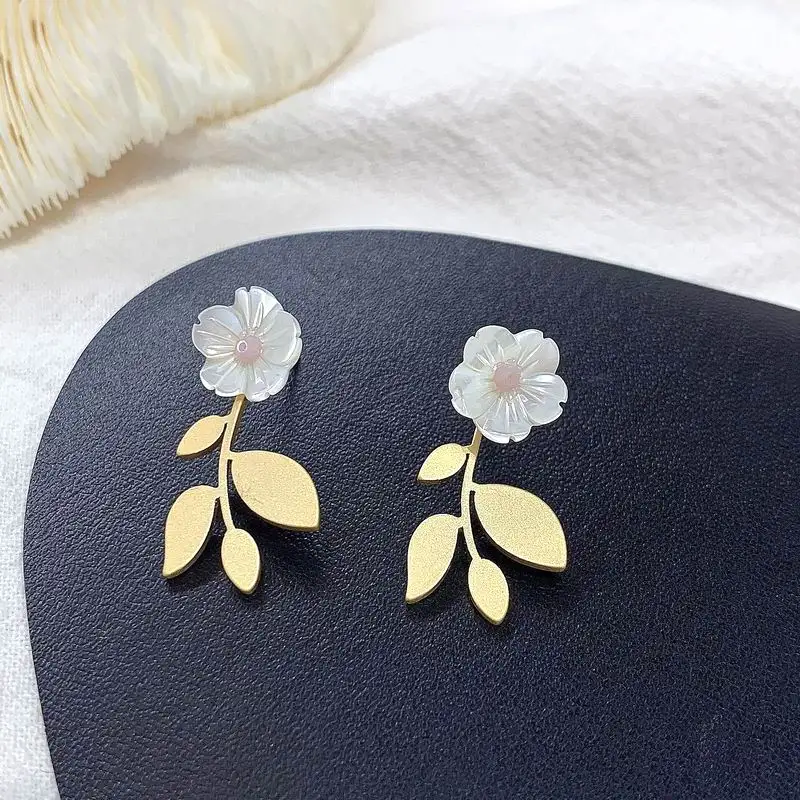 Fashion Shell Flower Leaf Earrings 2020 New Jewelry Front And Back Design Earings For Women
Fashion Shell Flower Leaf Earrings 2020 New Jewelry Front And Back Design Earings For Women