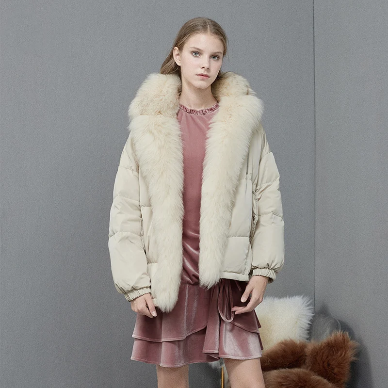 Large Natural Fox Fur Jacket 2019 Winter 90% White Duck Down Coat Short Loose Pink Down Parka Ladies Thick Warm Snow Outwear
Large Natural Fox Fur Jacket 2019 Winter 90% White Duck Down Coat Short Loose Pink Down Parka Ladies Thick Warm Snow Outwear