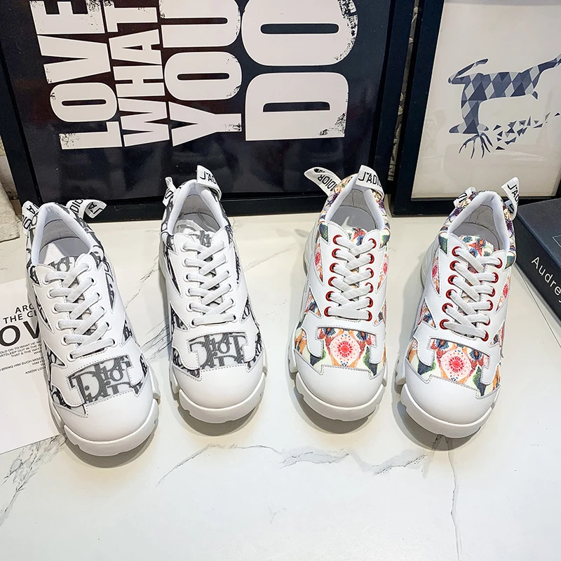 New Spring & Autumn Women Fashion Printed Flower Daddy Shoes Platform Sneakers Brand Trainers Thick Bottom zapatos de mujer
New Spring & Autumn Women Fashion Printed Flower Daddy Shoes Platform Sneakers Brand Trainers Thick Bottom zapatos de mujer